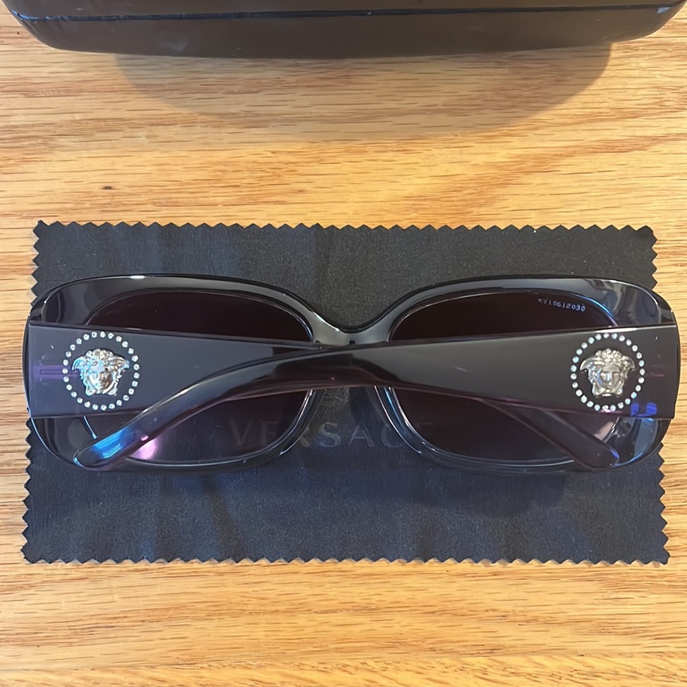 Versace Sunglasses - Picture 2 of 8